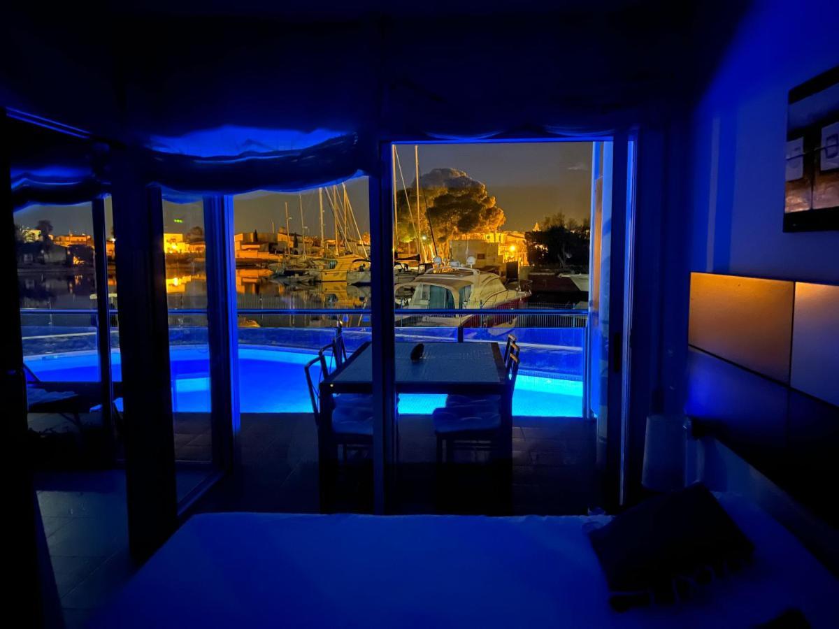 Blau Apartamento Frente A Los Canales Y Las Puestas De Sol De Rosas Exteriör bild